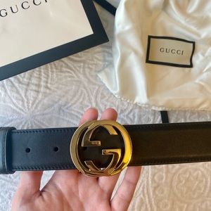 Gucci leather belt with interlocking G buckle